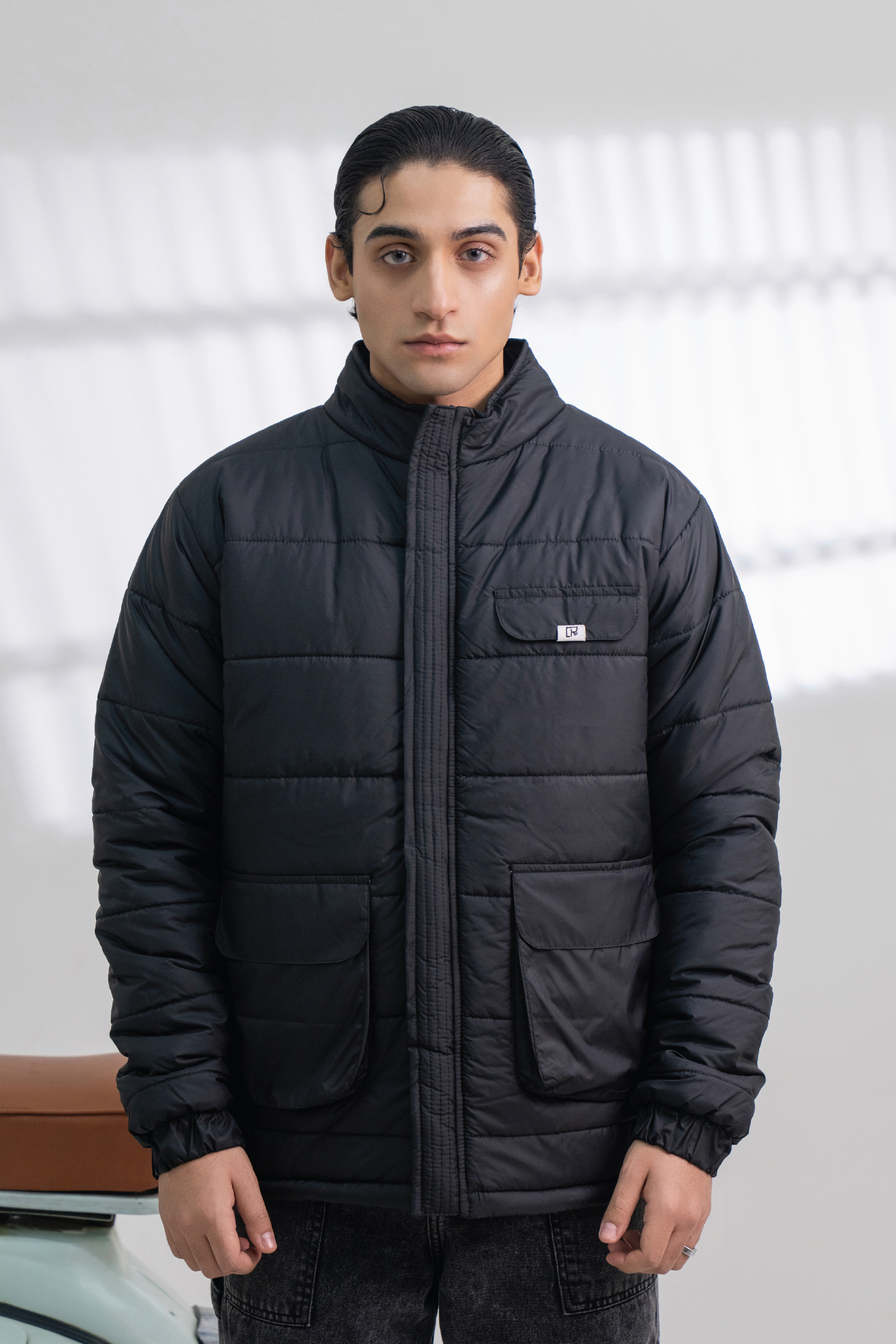 BLACK FULL SLEEVES PUFFER JACKET