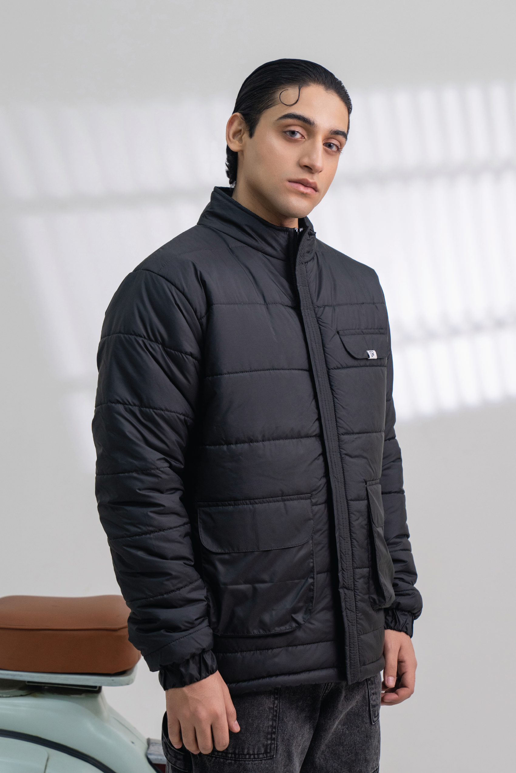BLACK FULL SLEEVES PUFFER JACKET